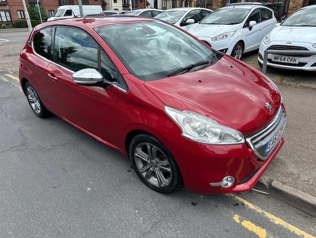 Check out this Peugeot 208 2013 Petrol Automatic