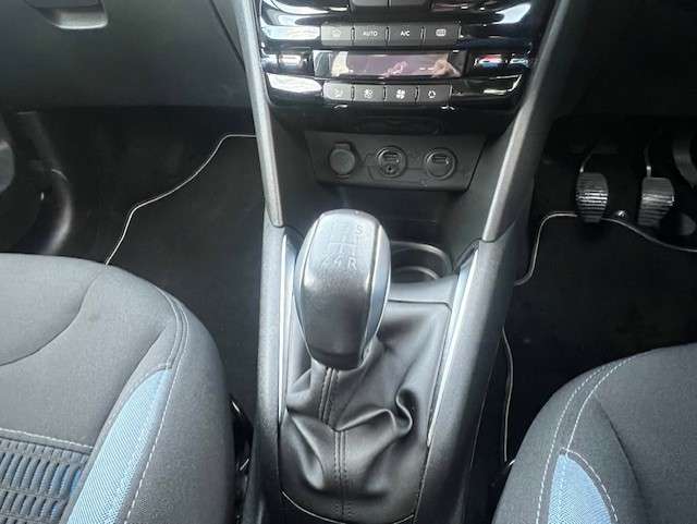 2013 PEUGEOT 208 2013 PEUGEOT 208