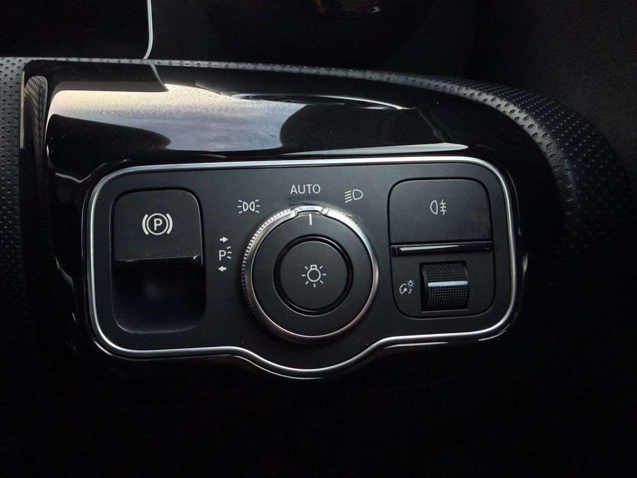 2018 MERCEDES-BENZ A CLASS 2018 MERCEDES-BENZ A CLASS