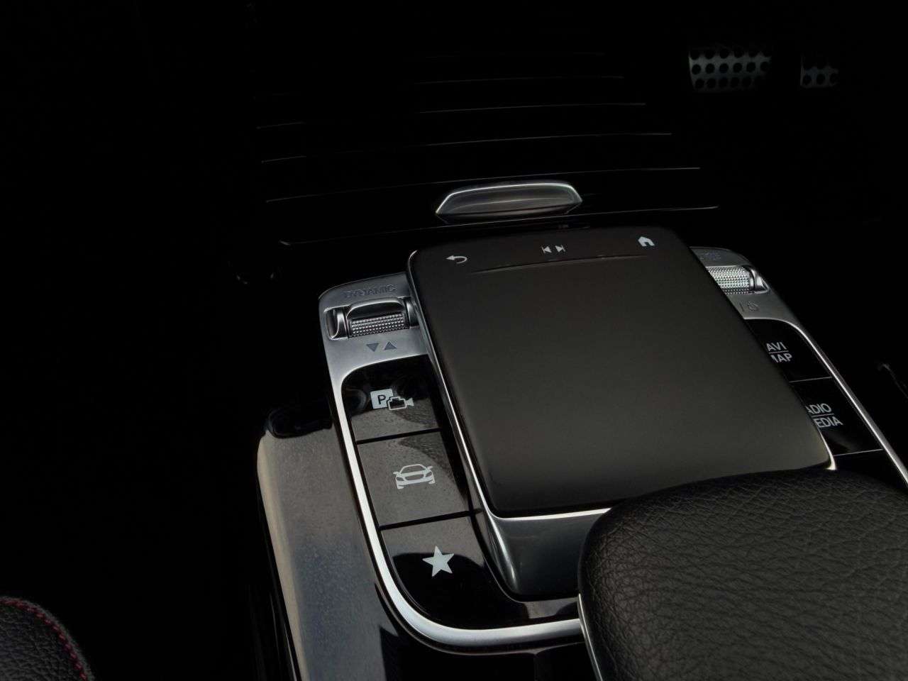 2018 MERCEDES-BENZ A CLASS 2018 MERCEDES-BENZ A CLASS