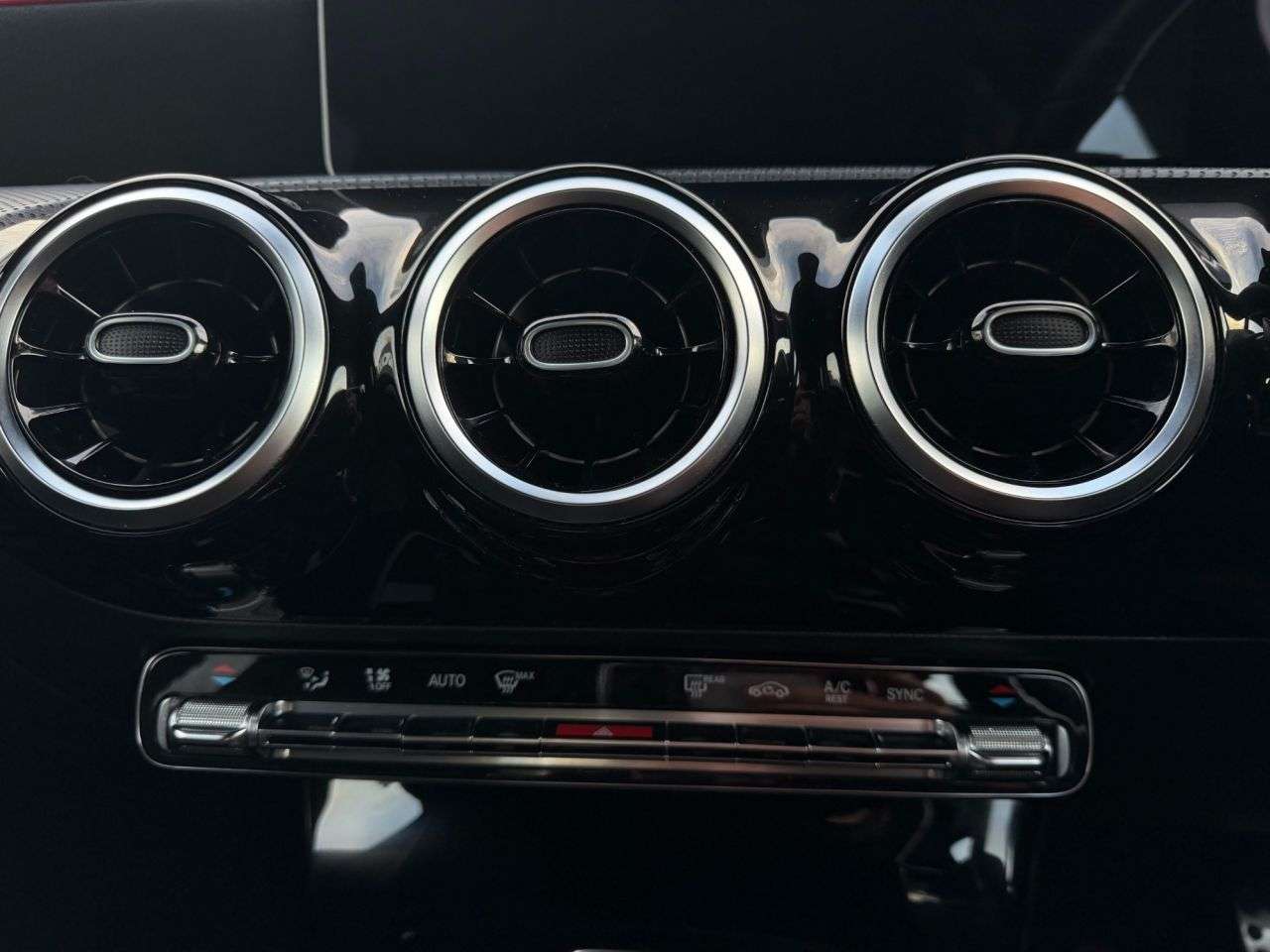 2018 MERCEDES-BENZ A CLASS 2018 MERCEDES-BENZ A CLASS