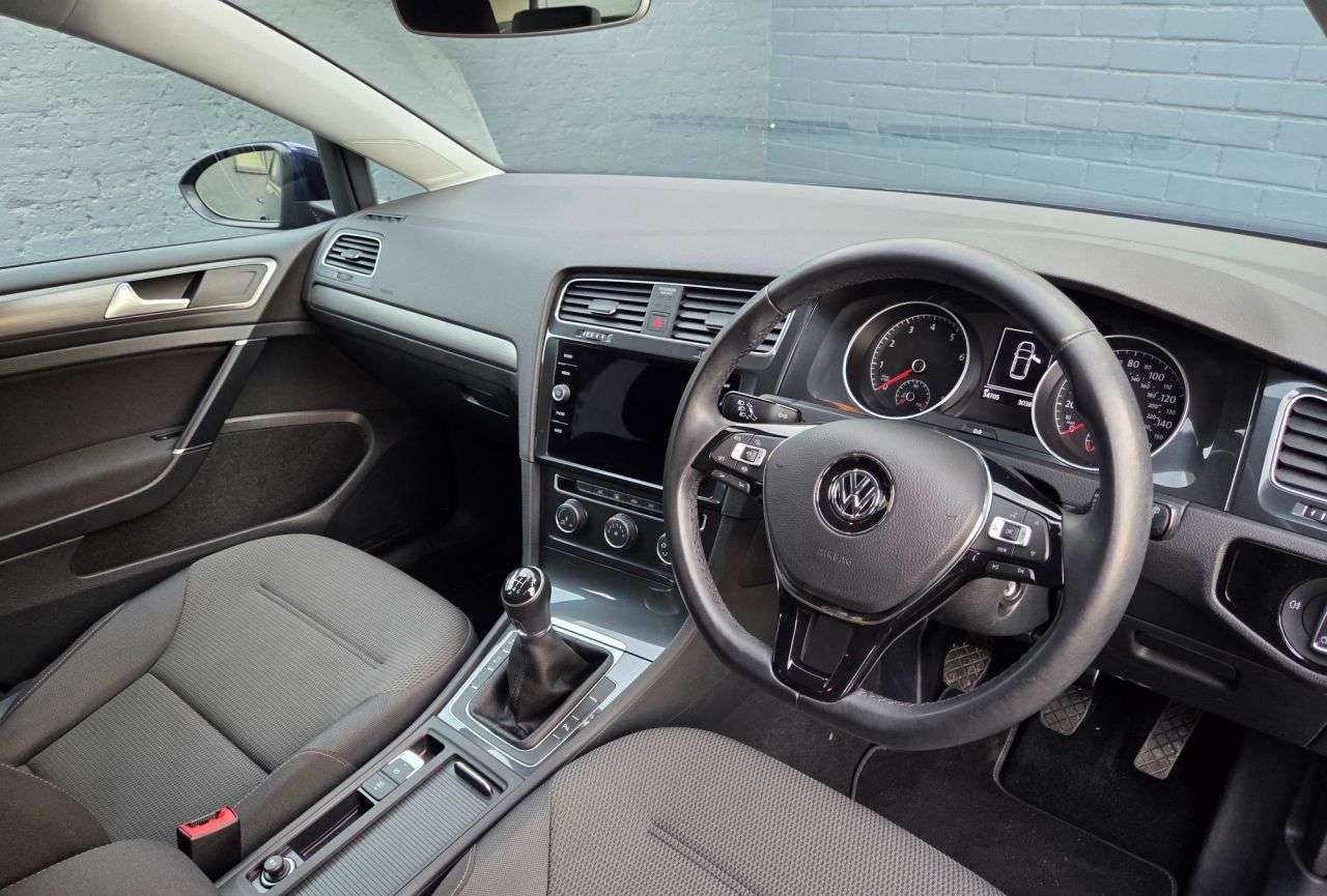2018 VOLKSWAGEN GOLF 2018 VOLKSWAGEN GOLF
