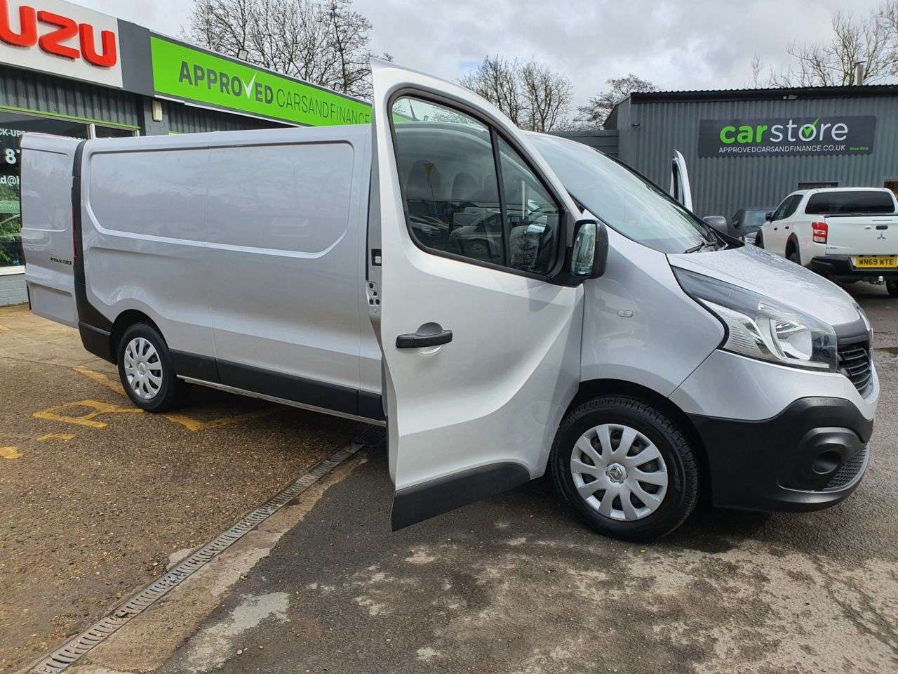 2018 RENAULT TRAFIC 2018 RENAULT TRAFIC