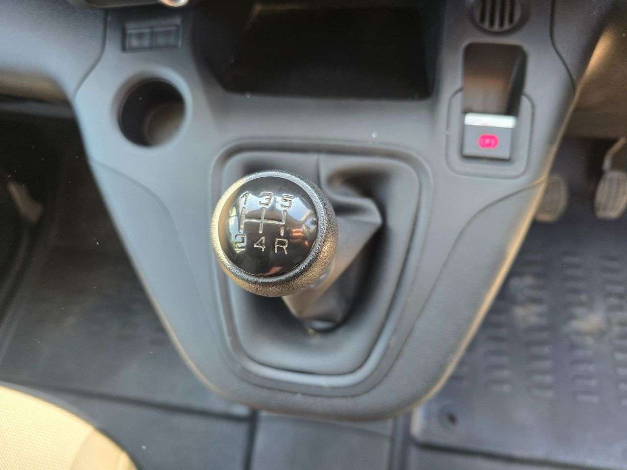 2021 PEUGEOT PARTNER 2021 PEUGEOT PARTNER