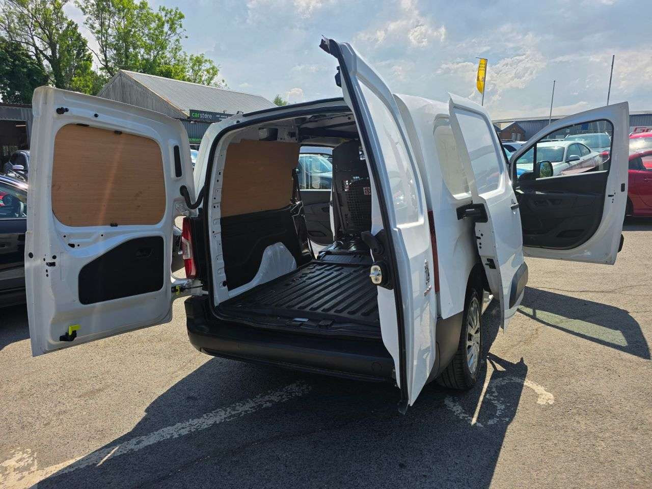 2021 PEUGEOT PARTNER 2021 PEUGEOT PARTNER