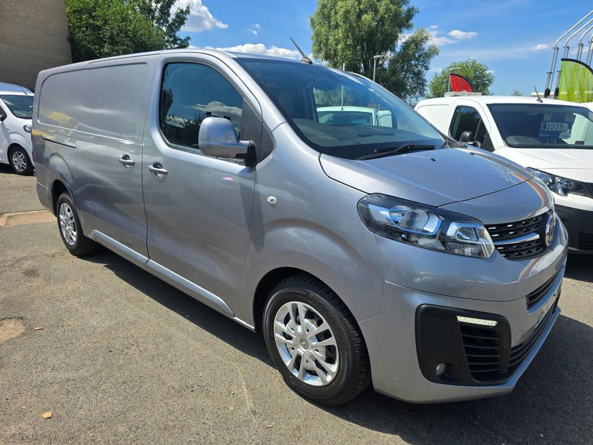 Check out this Vauxhall Vivaro 2020 Diesel Manual