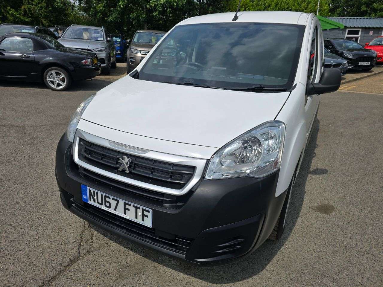 2017 PEUGEOT PARTNER 2017 PEUGEOT PARTNER