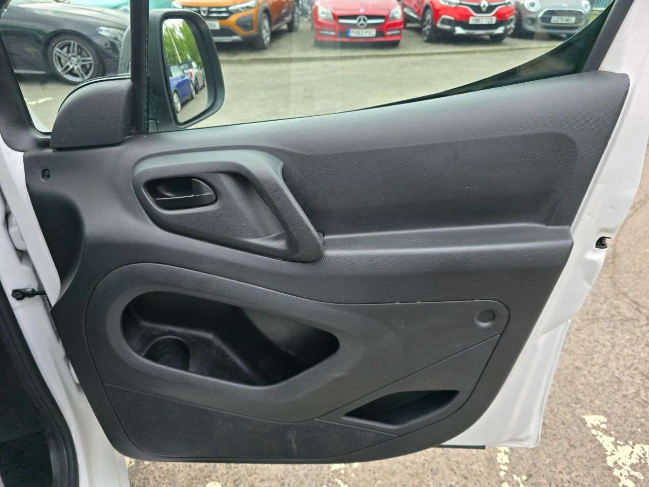 2017 PEUGEOT PARTNER 2017 PEUGEOT PARTNER