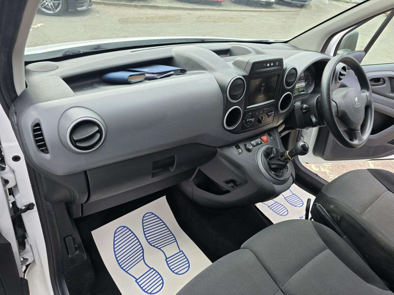 2017 PEUGEOT PARTNER 2017 PEUGEOT PARTNER