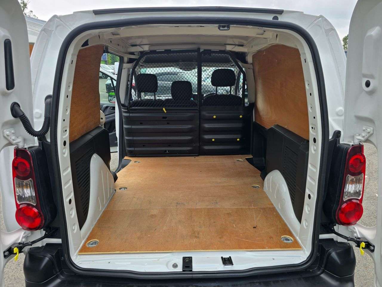 2017 PEUGEOT PARTNER 2017 PEUGEOT PARTNER