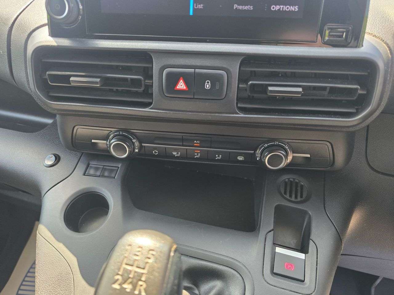 2021 PEUGEOT PARTNER 2021 PEUGEOT PARTNER