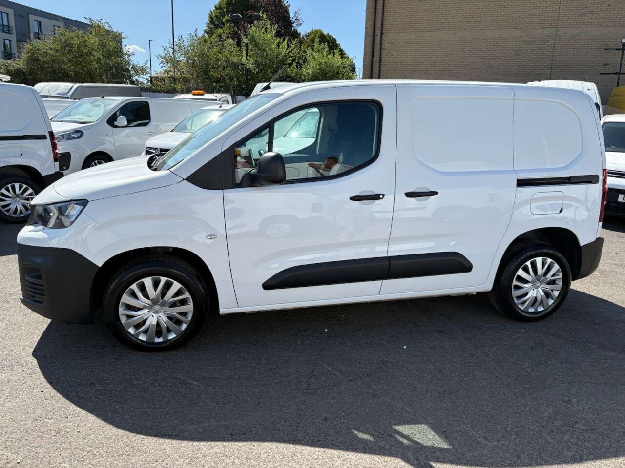 2021 PEUGEOT PARTNER 2021 PEUGEOT PARTNER