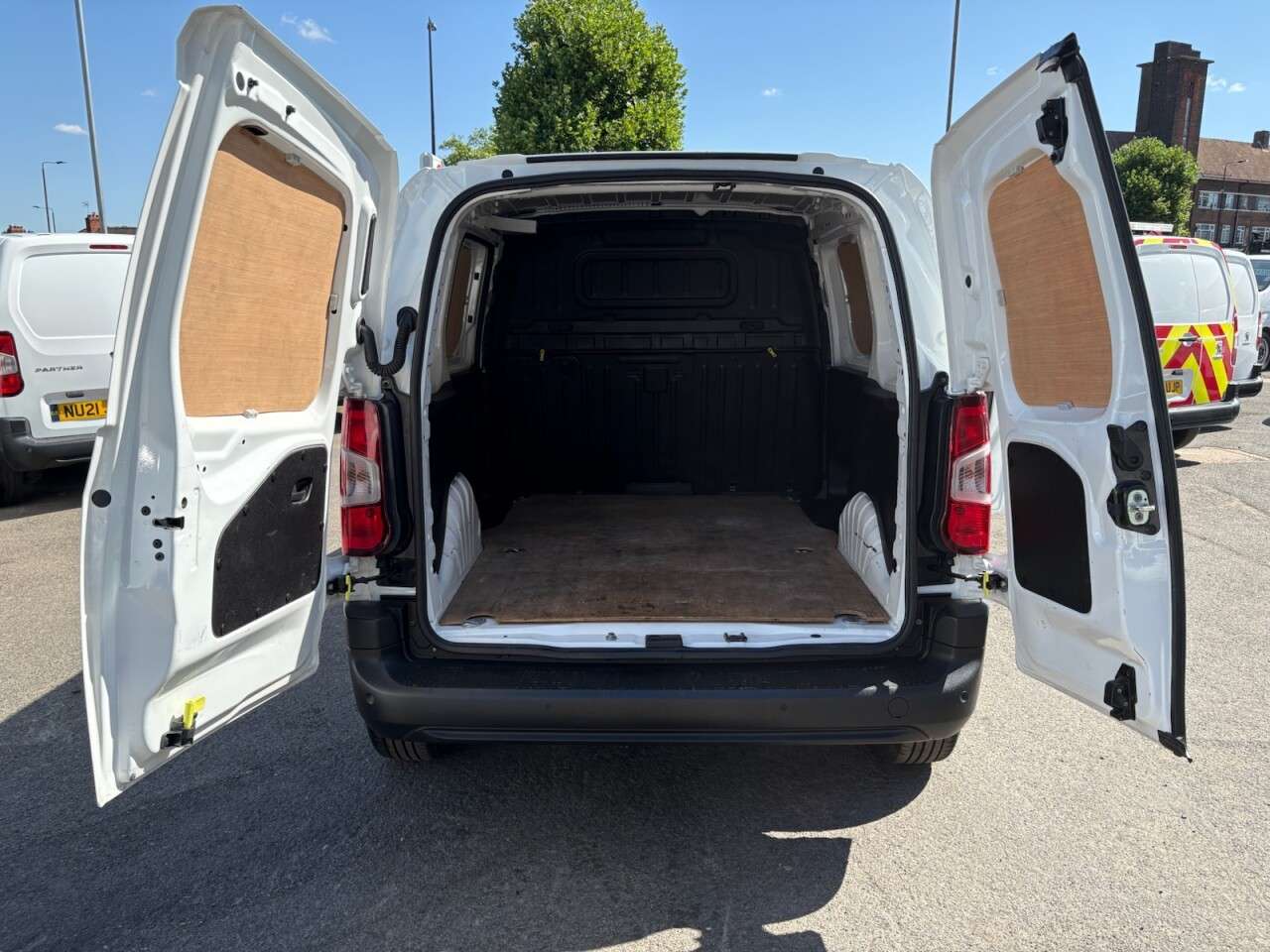 2021 PEUGEOT PARTNER 2021 PEUGEOT PARTNER