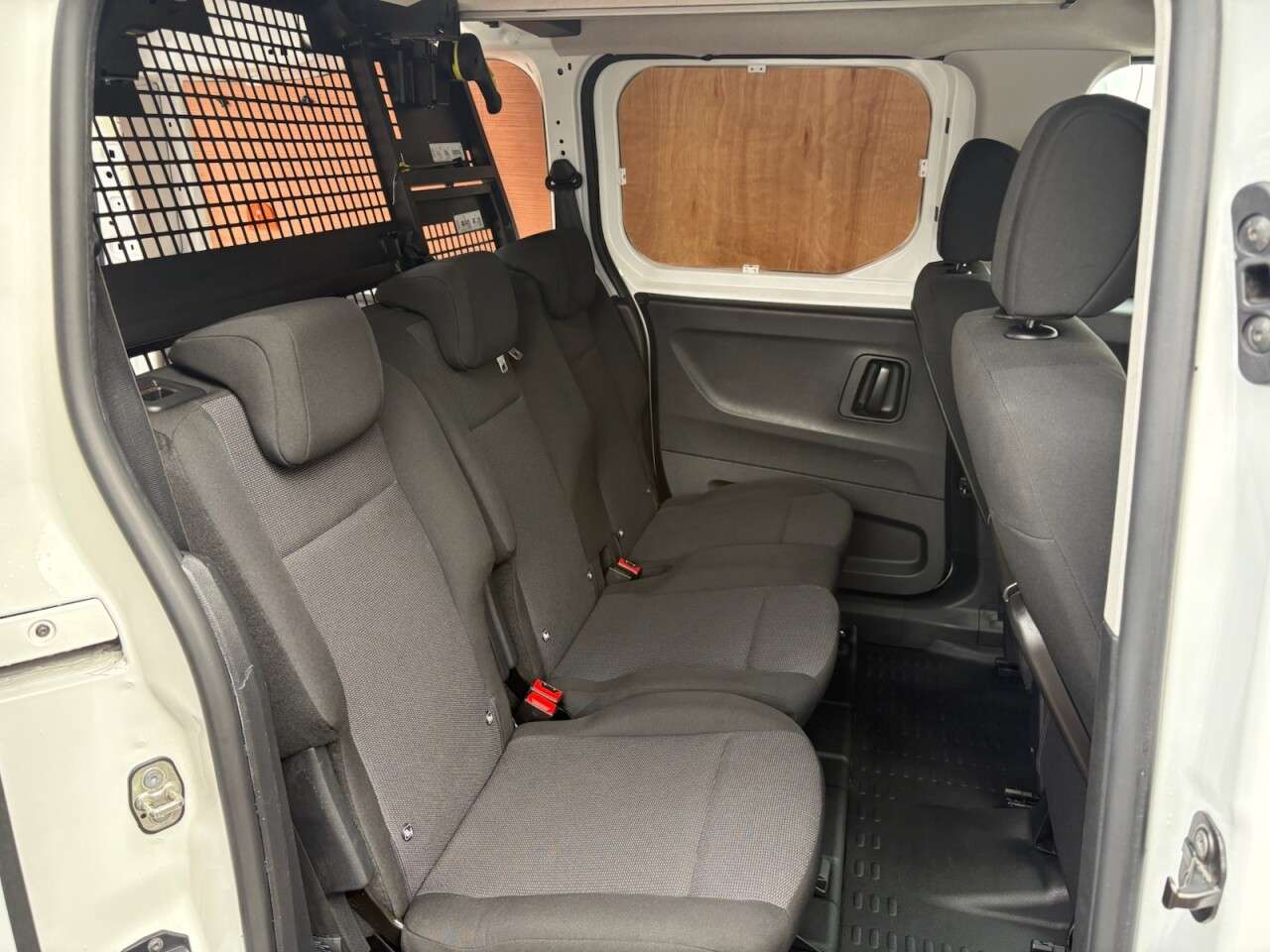 2020 PEUGEOT PARTNER 2020 PEUGEOT PARTNER