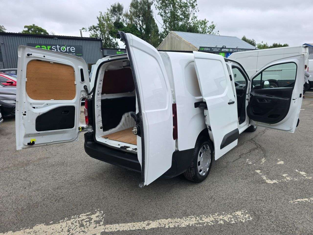 2021 PEUGEOT PARTNER 2021 PEUGEOT PARTNER