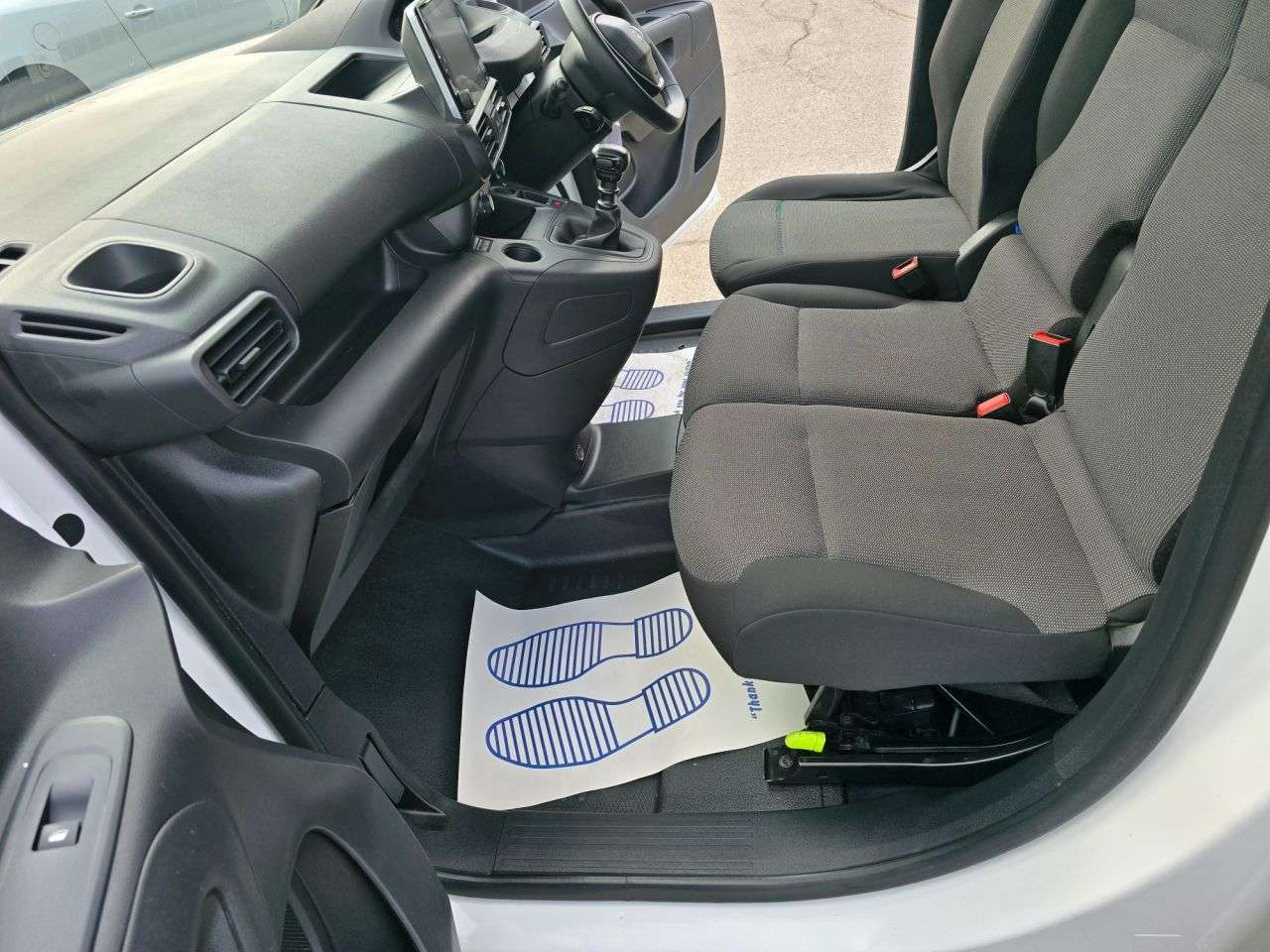 2021 PEUGEOT PARTNER 2021 PEUGEOT PARTNER