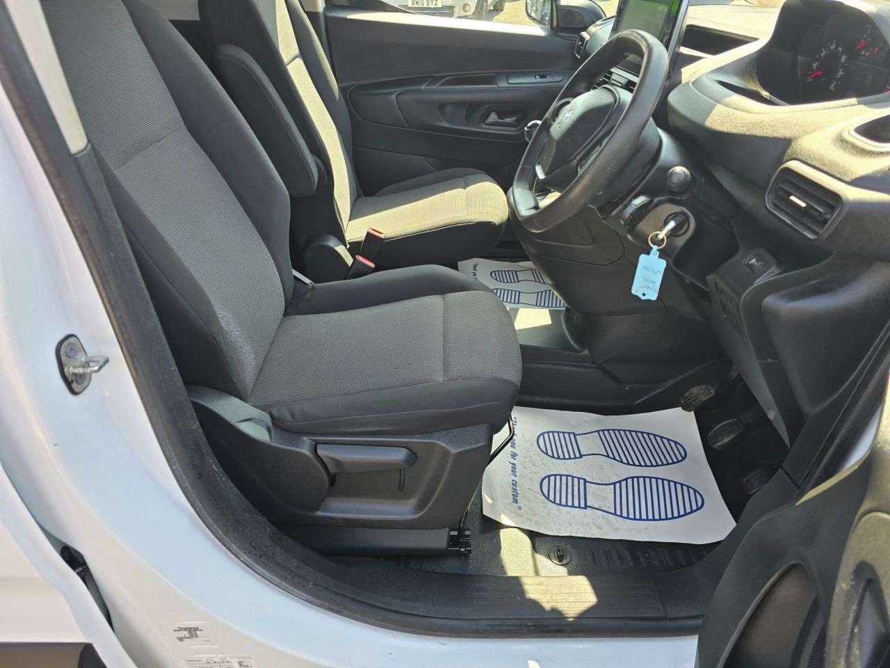 2021 PEUGEOT PARTNER 2021 PEUGEOT PARTNER