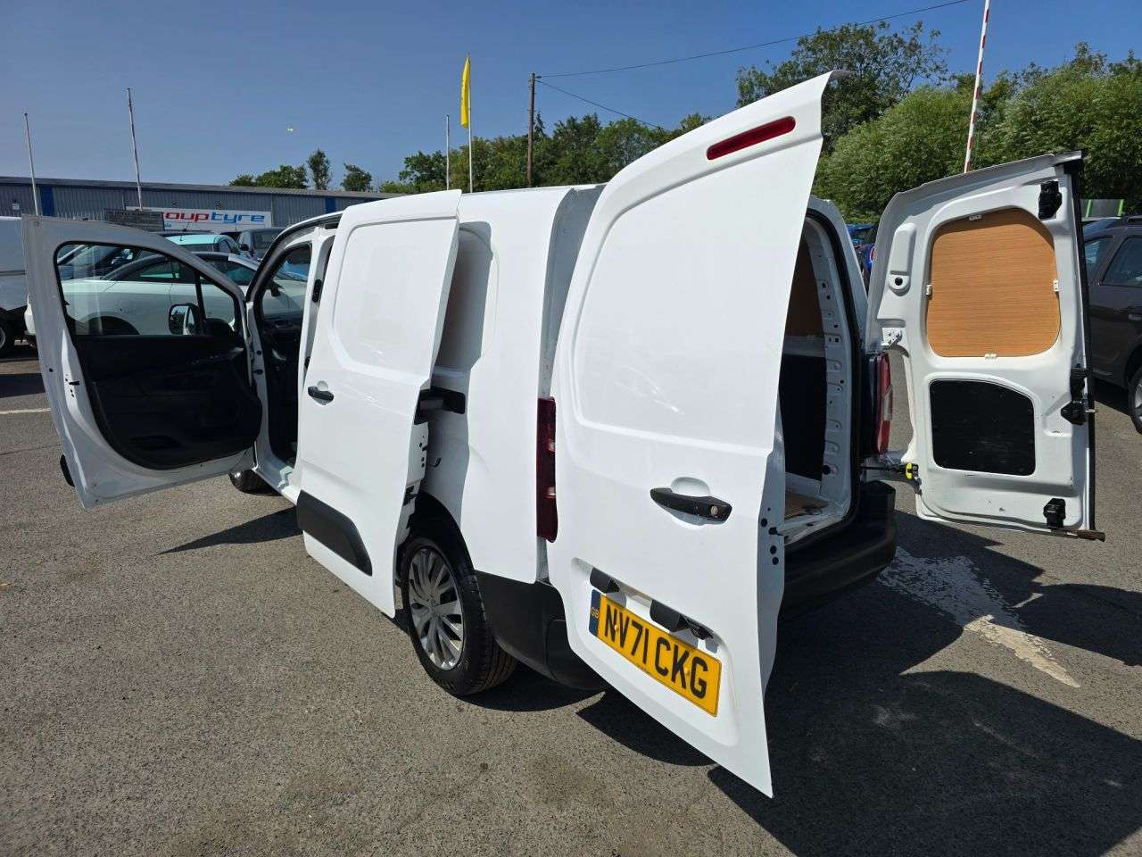 2021 PEUGEOT PARTNER 2021 PEUGEOT PARTNER