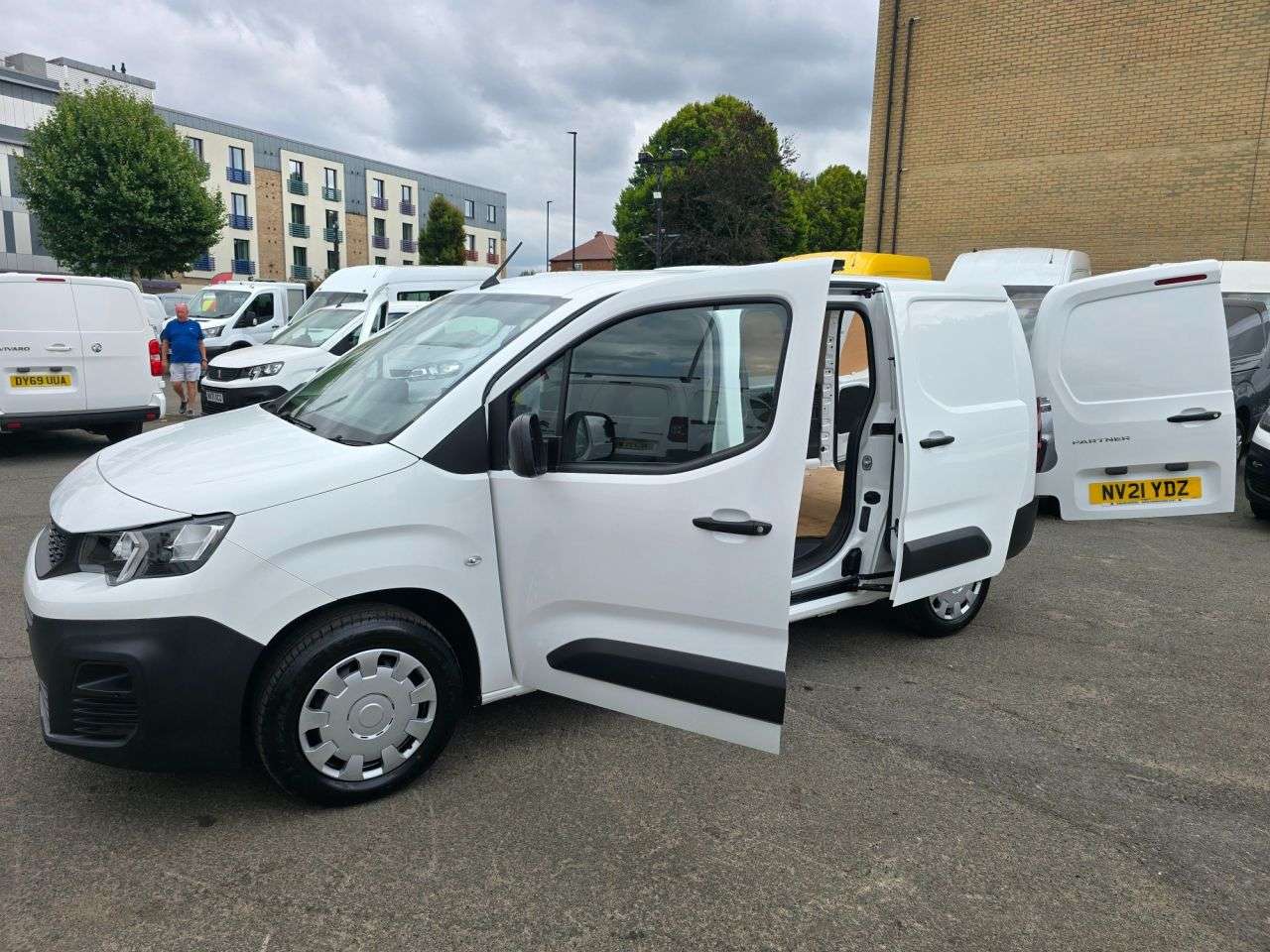 2021 PEUGEOT PARTNER 2021 PEUGEOT PARTNER