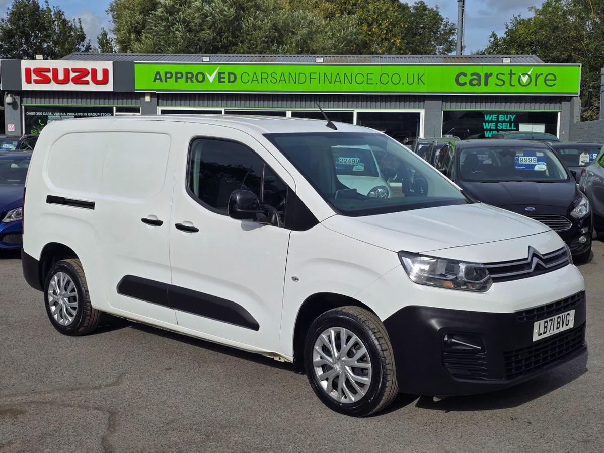 Check out this Citroen Berlingo 2021 Diesel Manual