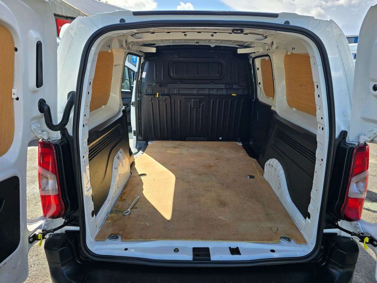 2021 PEUGEOT PARTNER 2021 PEUGEOT PARTNER