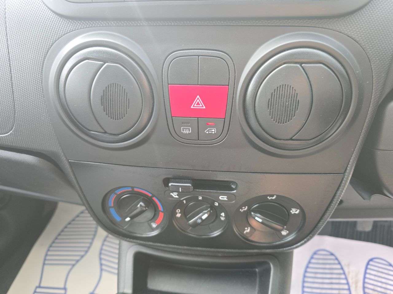 2015 PEUGEOT BIPPER 2015 PEUGEOT BIPPER