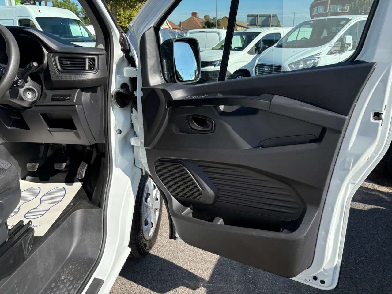 2022 RENAULT TRAFIC 2022 RENAULT TRAFIC