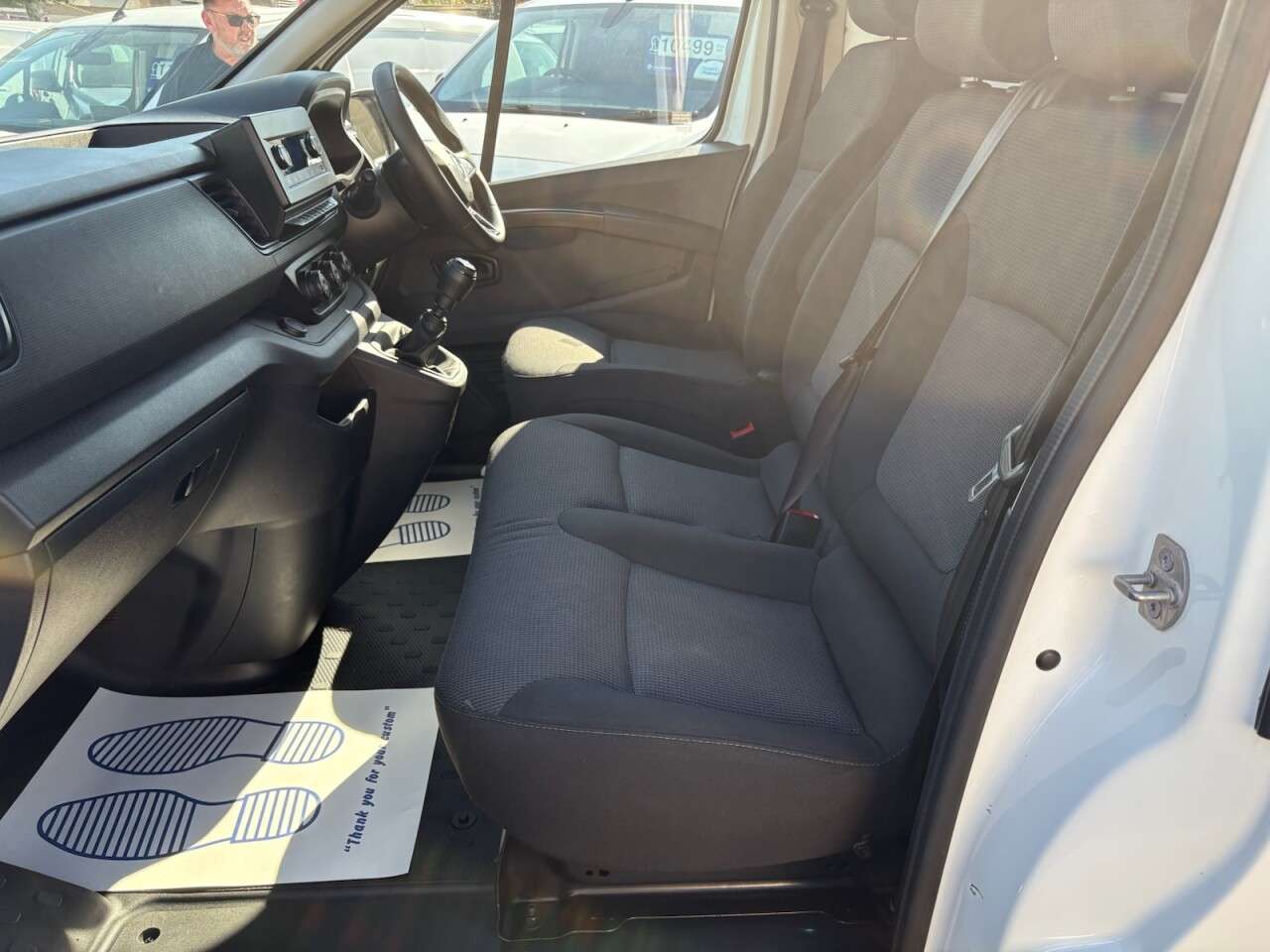 2022 RENAULT TRAFIC 2022 RENAULT TRAFIC