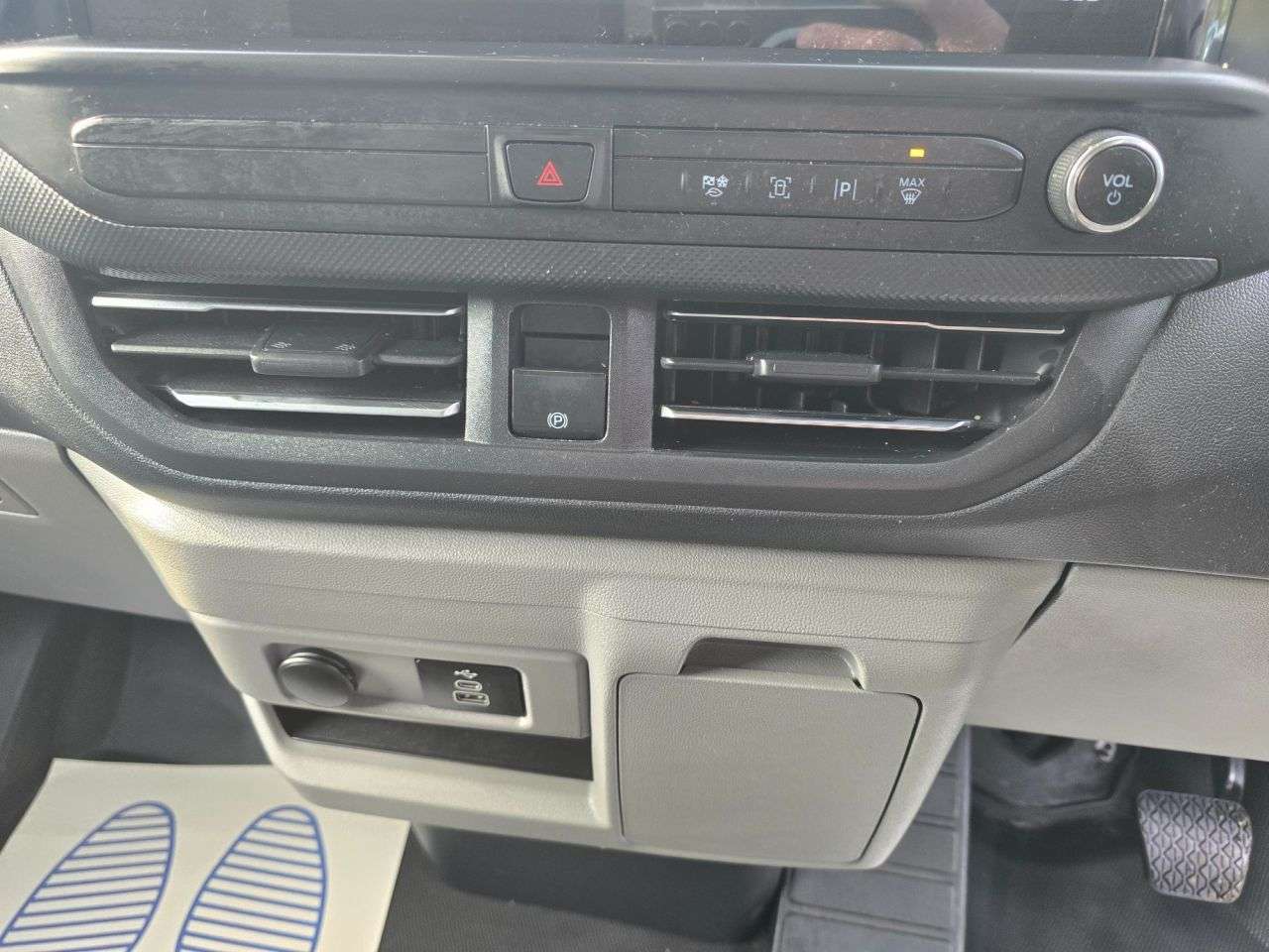 2024 FORD TRANSIT CUSTOM 2024 FORD TRANSIT CUSTOM