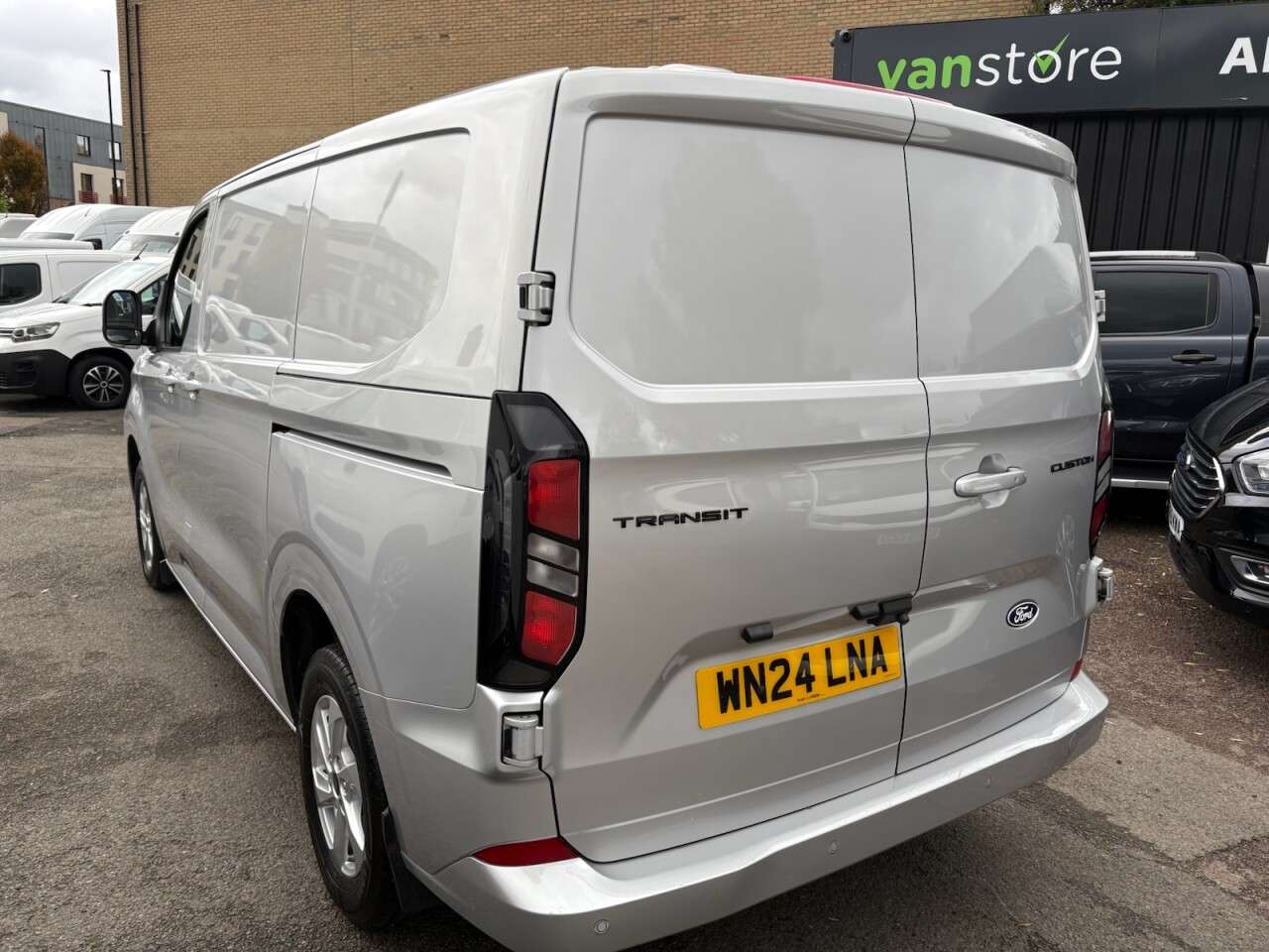 2024 FORD TRANSIT CUSTOM 2024 FORD TRANSIT CUSTOM