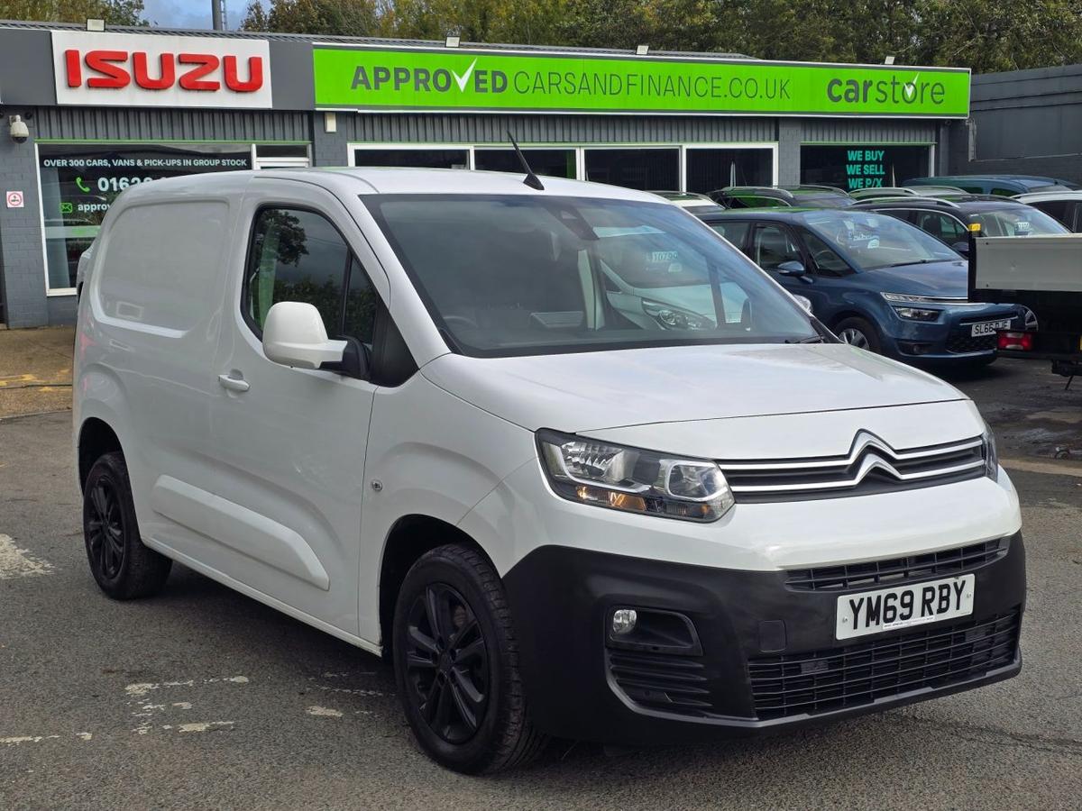 Check out this Citroen Berlingo 2019 Diesel Manual