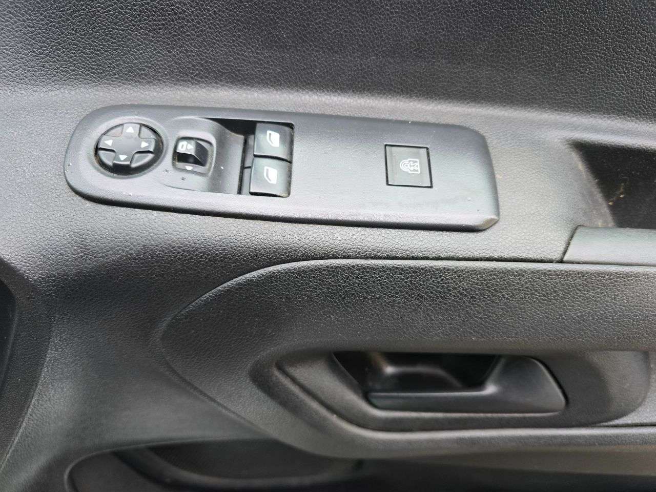 2021 PEUGEOT PARTNER 2021 PEUGEOT PARTNER