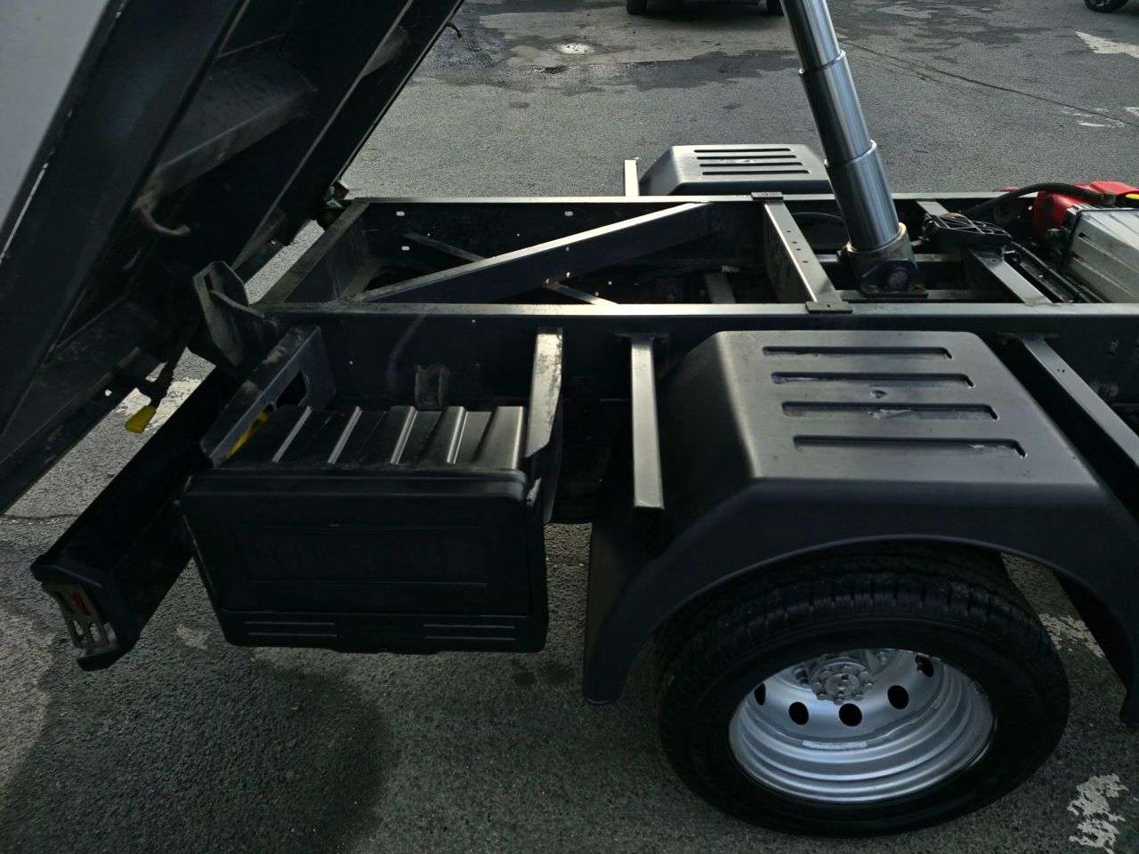 2017 NISSAN NT400 CABSTAR 2017 NISSAN NT400 CABSTAR