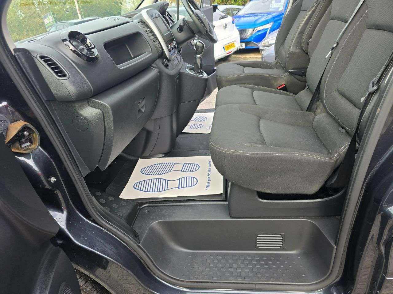 2021 RENAULT TRAFIC 2021 RENAULT TRAFIC