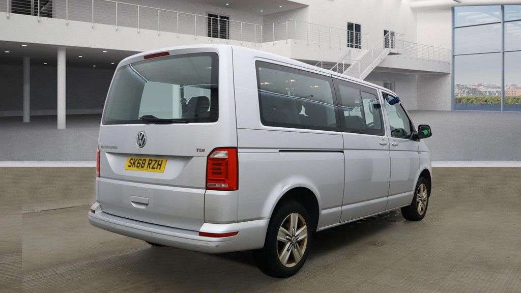 2018 VOLKSWAGEN TRANSPORTER SHUTTLE 2018 VOLKSWAGEN TRANSPORTER SHUTTLE