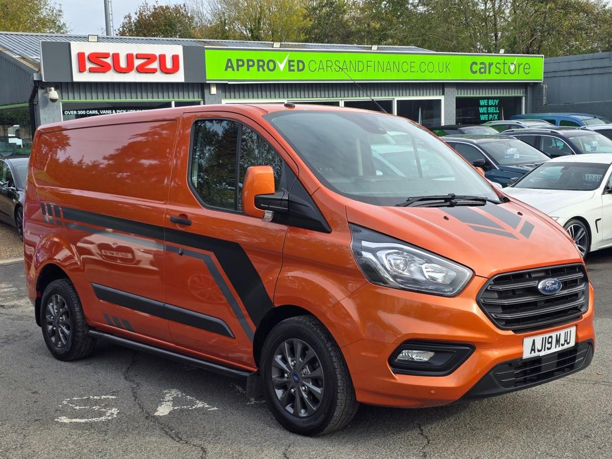 Check out this Ford Transit Custom 2019 Diesel Manual