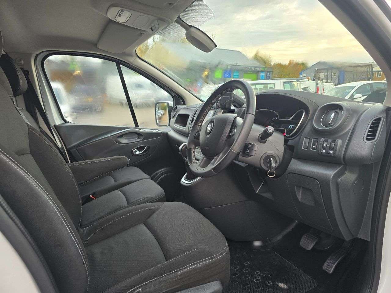 2021 RENAULT TRAFIC 2021 RENAULT TRAFIC