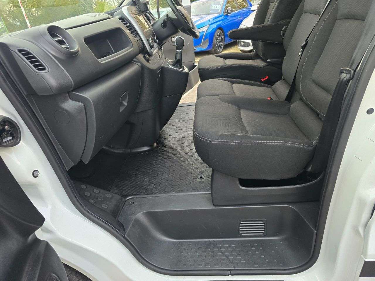 2021 RENAULT TRAFIC 2021 RENAULT TRAFIC