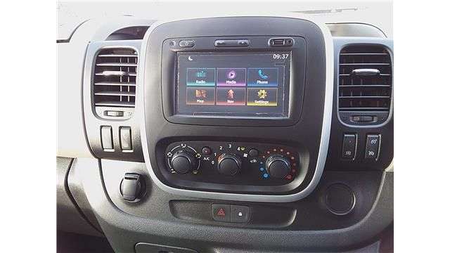 2017 RENAULT TRAFIC 2017 RENAULT TRAFIC