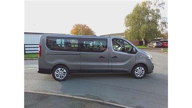 2017 RENAULT TRAFIC 2017 RENAULT TRAFIC