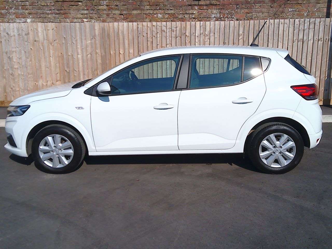 2022 DACIA SANDERO 2022 DACIA SANDERO