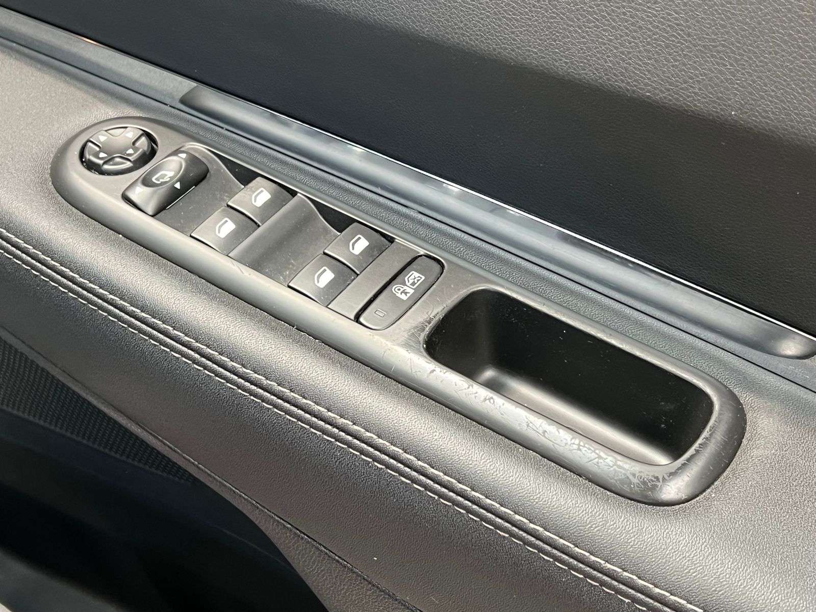 2015 PEUGEOT 3008 2015 PEUGEOT 3008