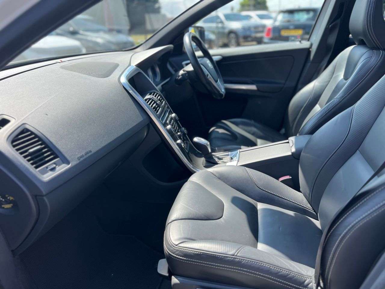 2012 VOLVO XC60 2012 VOLVO XC60