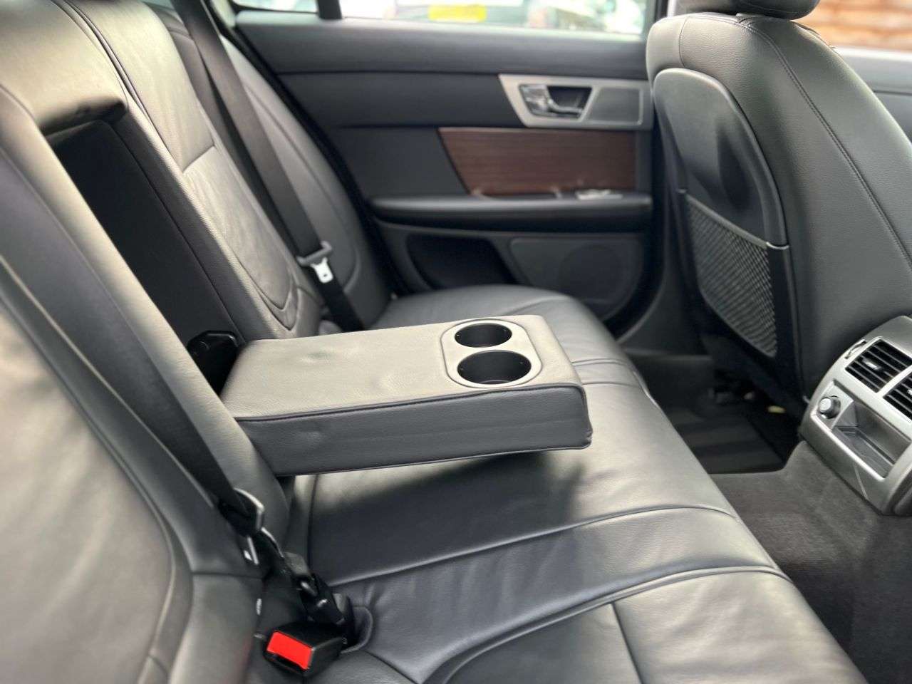 2015 JAGUAR XF 2015 JAGUAR XF