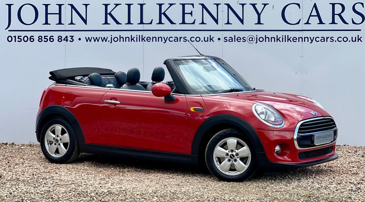 Check out this Mini Convertible 2016 Petrol Manual