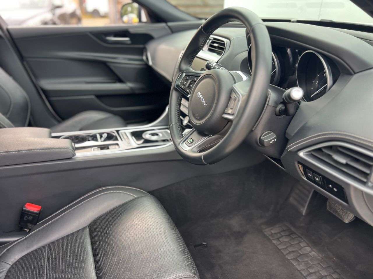 2018 JAGUAR XE 2018 JAGUAR XE