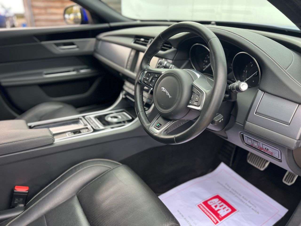 2017 JAGUAR XF 2017 JAGUAR XF