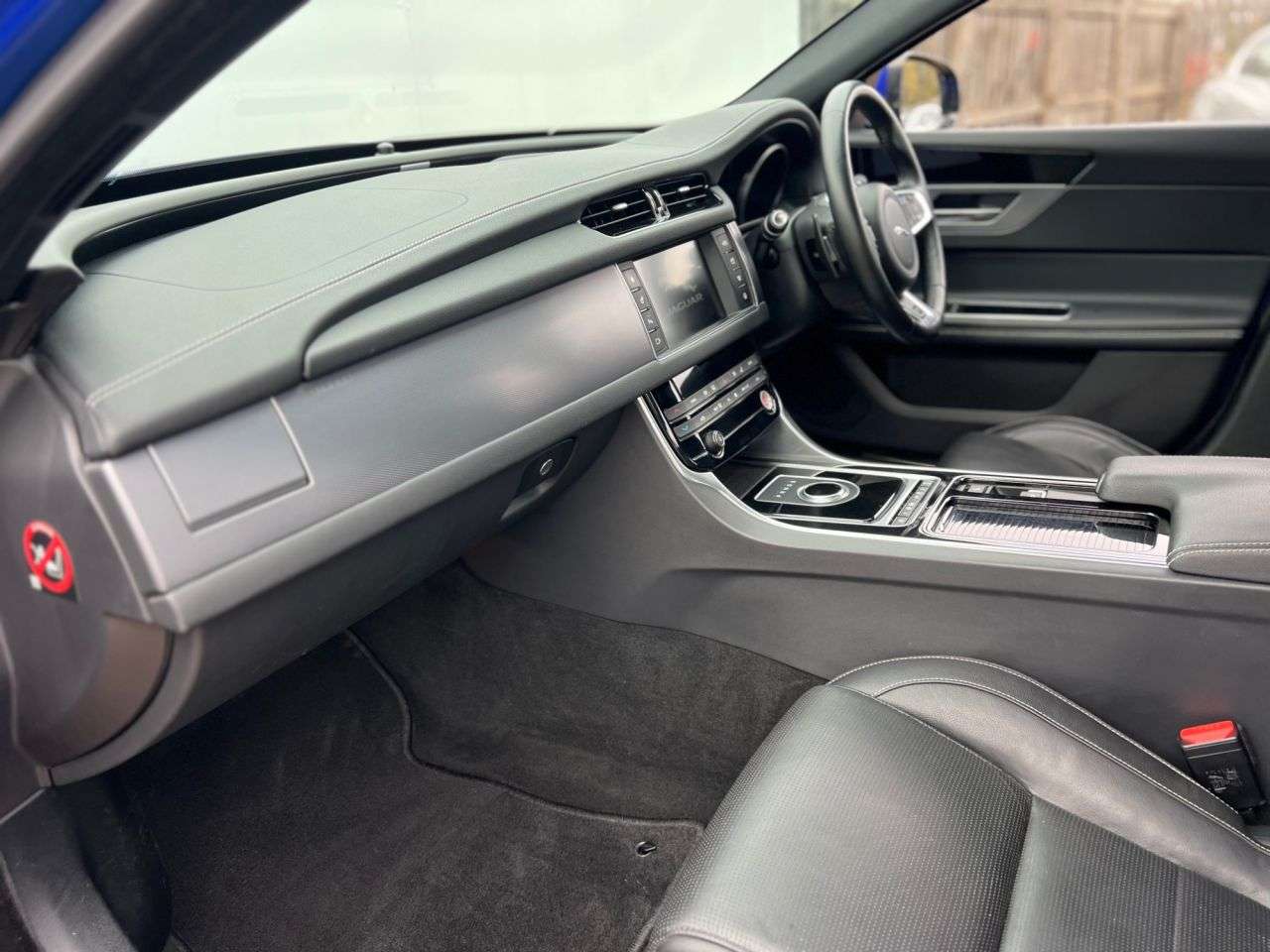 2017 JAGUAR XF 2017 JAGUAR XF