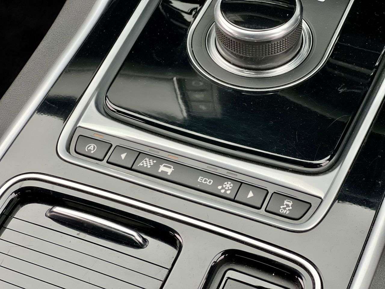 2017 JAGUAR XF 2017 JAGUAR XF