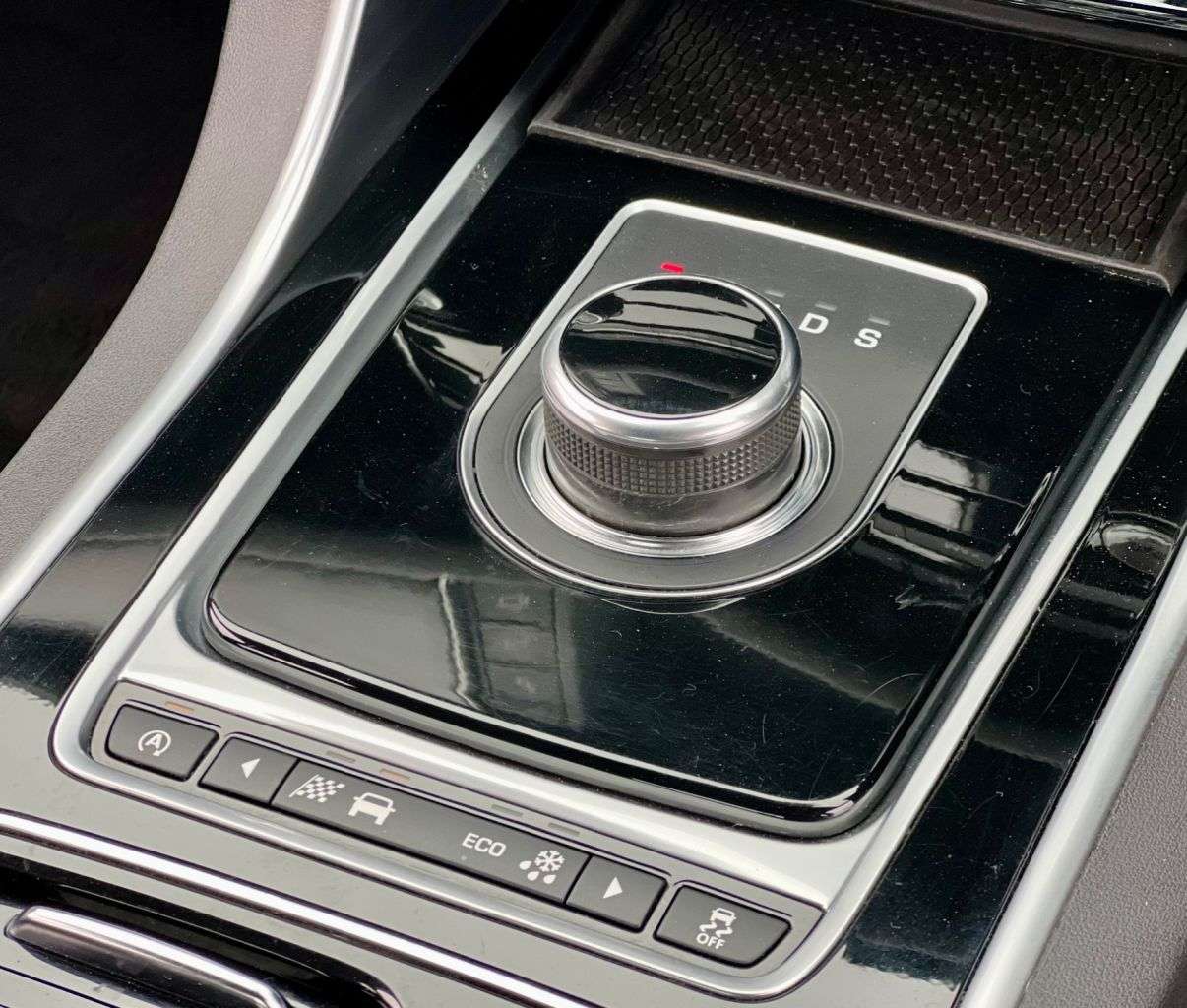 2017 JAGUAR XF 2017 JAGUAR XF